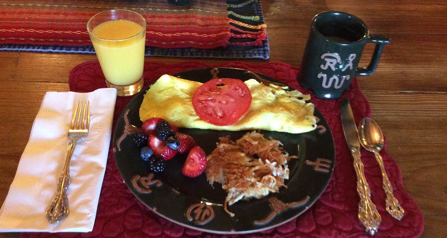 Omelet with orange juice